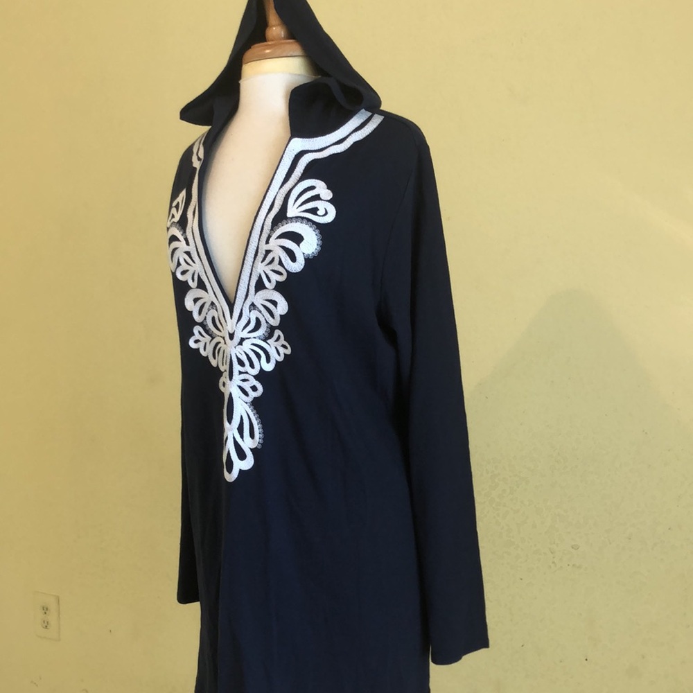 Lilly Pulitzer Navy Dress with White Detailing - Picture 4 of 9
